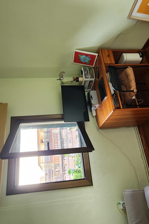 Bright room in a sunny shared flat in Poble Sec - 1