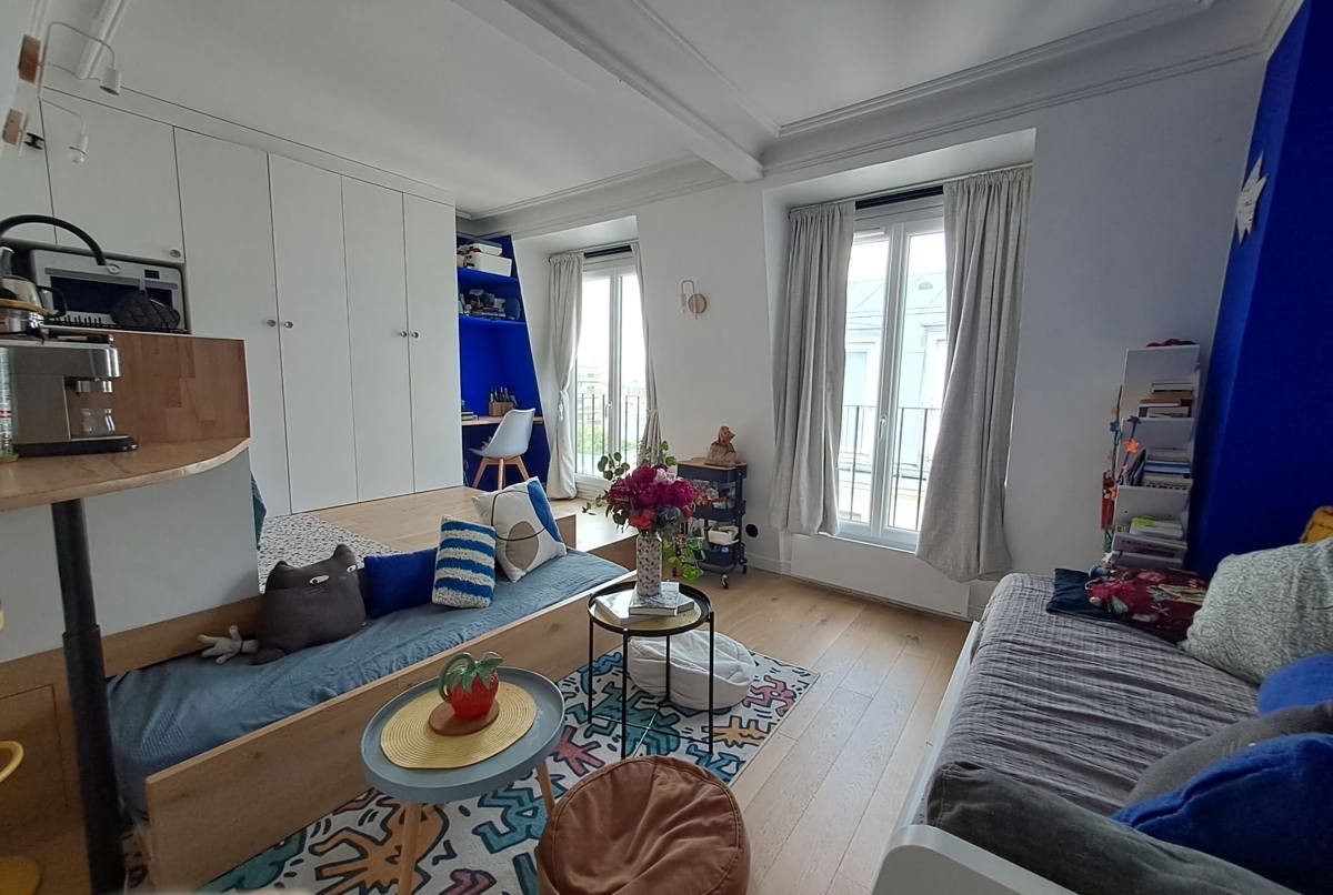 Charming studio in central Paris