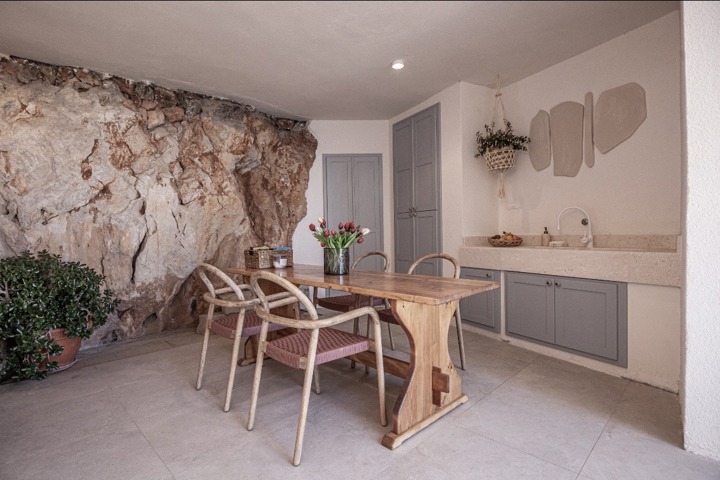 Sea-view apartment in central Hvar with terrace - 4