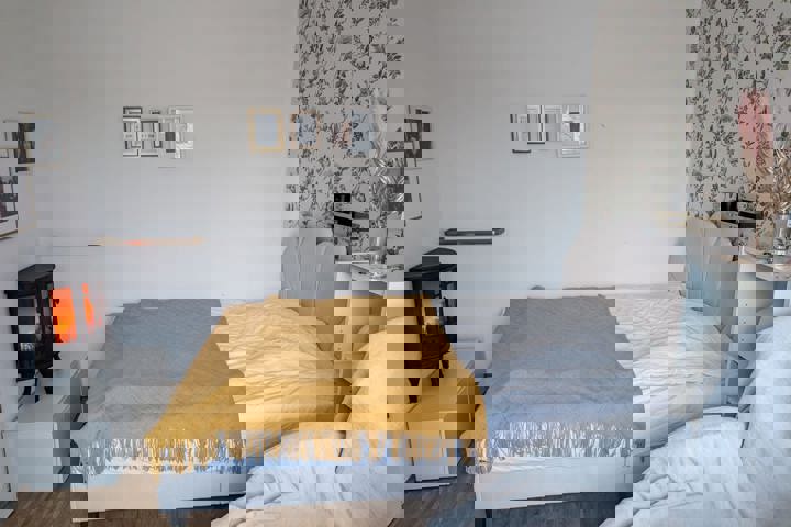 Bright & Cozy Berlin Apartment with TV Tower View - 13