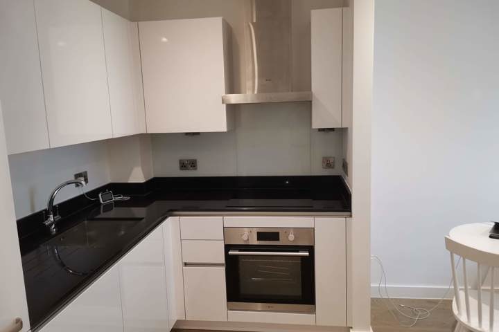 Cozy modern one-bed flat in London - 1