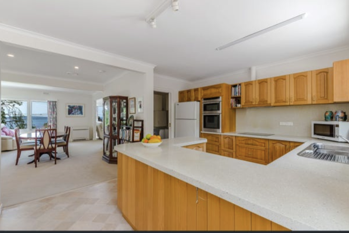 Large family home with home office facilities - 3