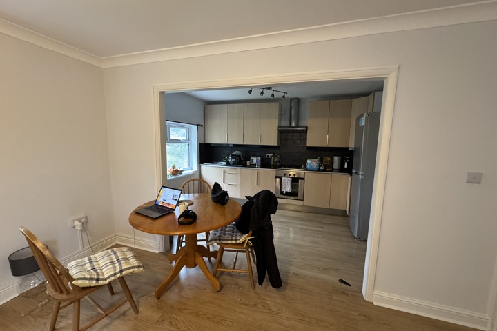 Spacious City Flat - 1