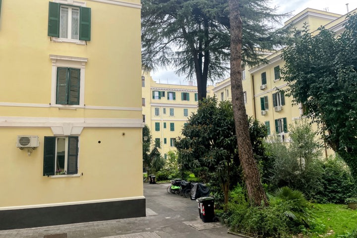 Testaccio Tiber Courtyard Condo 2BR - 2