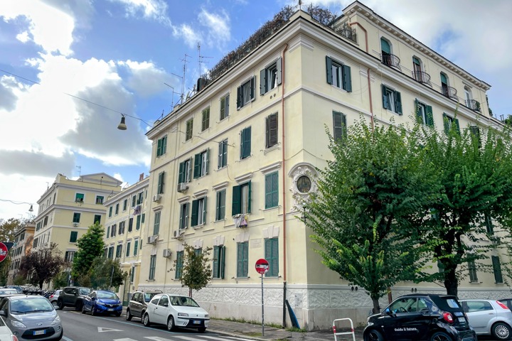 Testaccio Tiber Courtyard Condo 2BR - 13