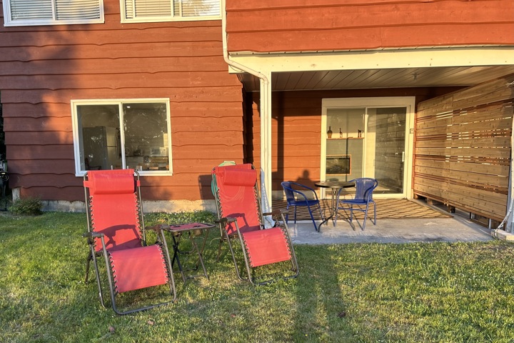 Sunset Suite on Mayne - 19