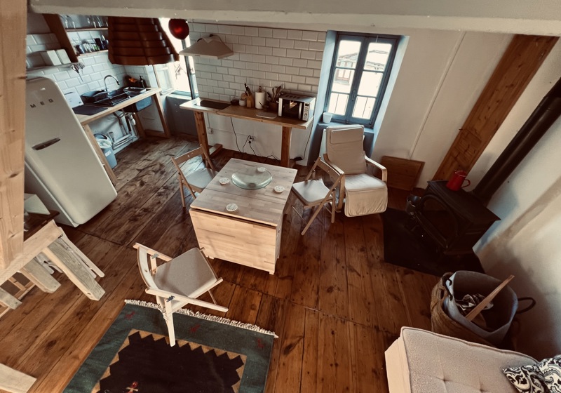 home swap in Ur, France