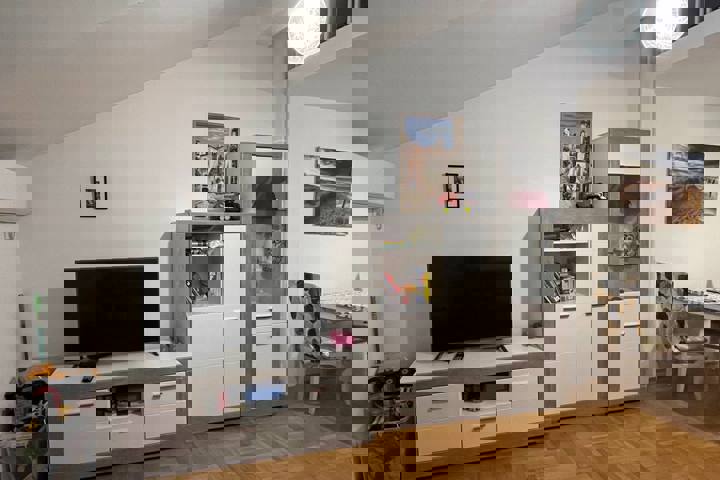 Anna's flat - 3