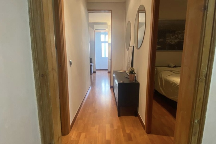 Modern flat near Arc de Triumf - 1