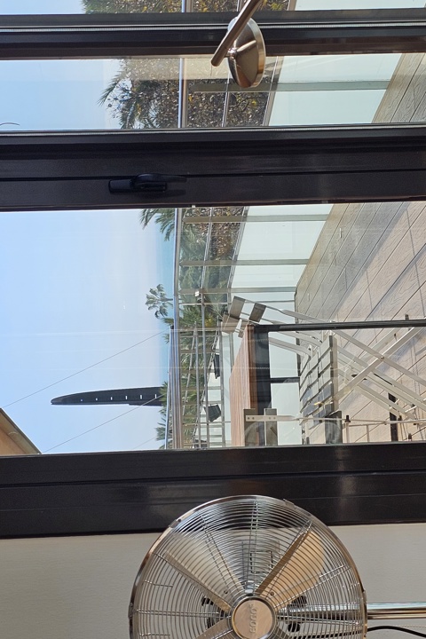 Live by an 11km beach within Barcelona metropole - 10