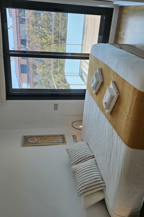 Live by an 11km beach within Barcelona metropole - 13