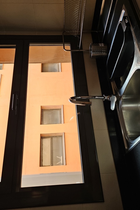 Live by an 11km beach within Barcelona metropole - 12