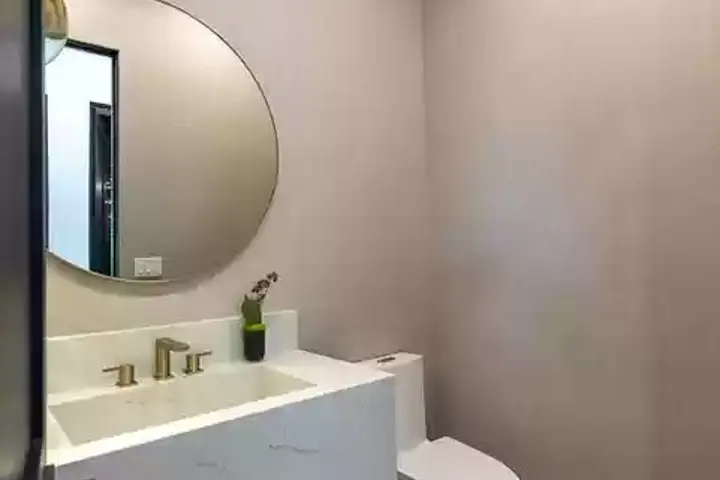 Modern LA Home with Breath-Taking Views - 8