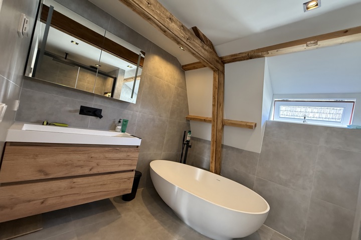 Newly Renovated Home - Close to Beach & Amsterdam - 8