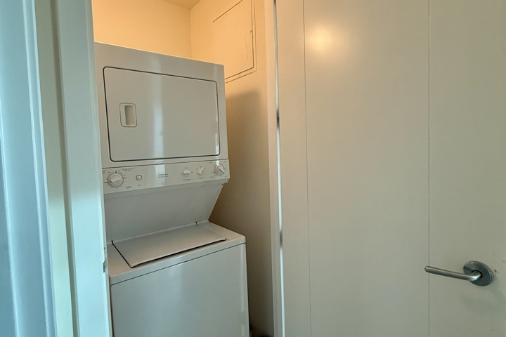 Stunning Condo with Panoramic Mountain View - 7