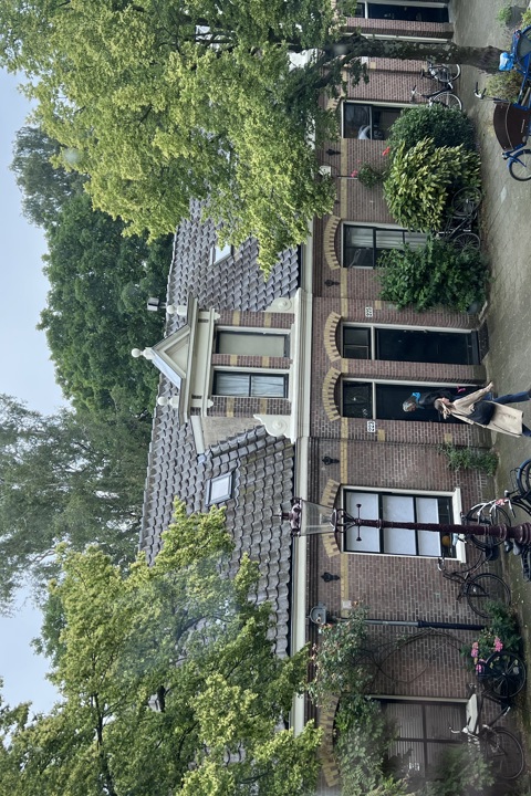 Cozy and central 1 bedroom apartment in De Pijp - 11