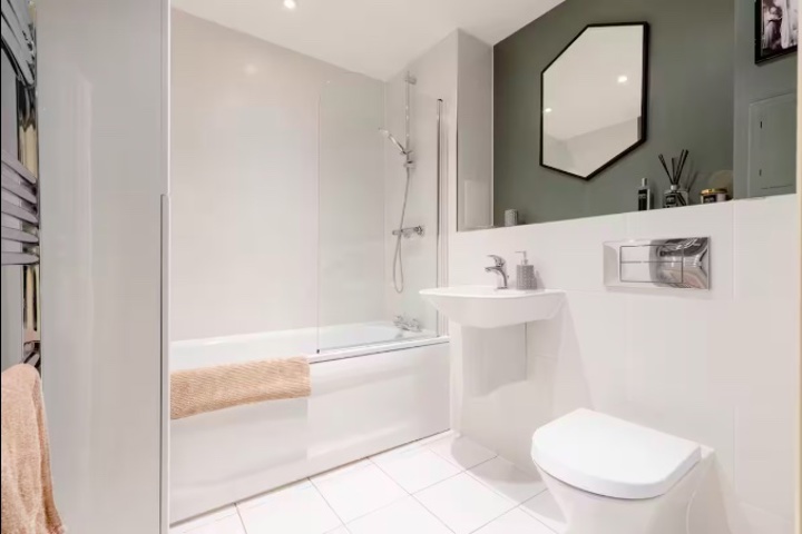 Modern 2-bed apartment in zone 3 London - 6