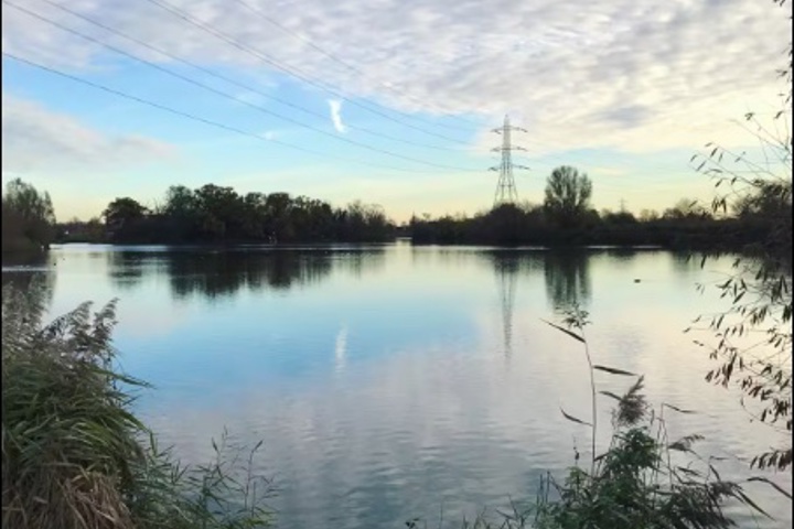 Modern 2-bed apartment in zone 3 London - 9