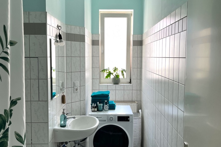 Sunny, colourful flat - 8