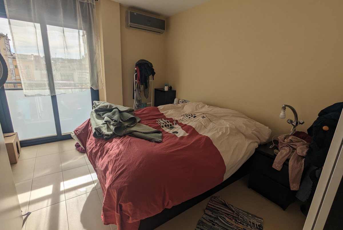 Sunny duplex near the beach and train station