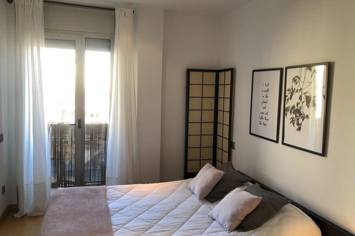 Bright apartment in Barcelona availa - 3