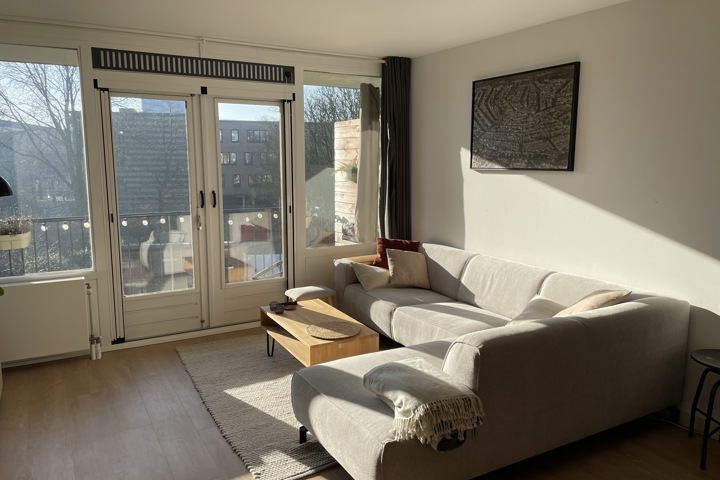 Spacious 75m2 fully equipped apartment in De Pijp - 4