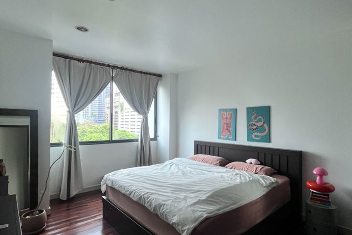 Bright, cozy apartment on a quiet street - 2