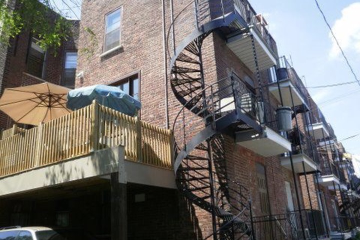 Vibrant sunny and snowy Montréal! - 1