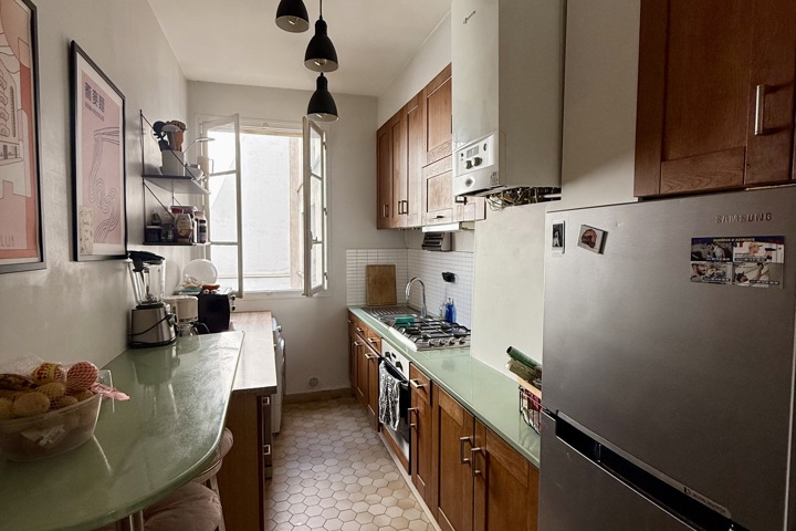 Very large 3 bedroom Haussmann in Paris 10e - 4