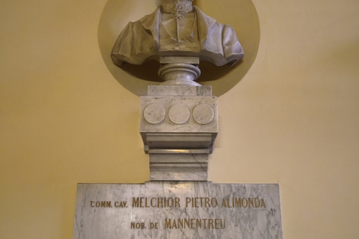 In un palazzo risalente al 1864 - 11