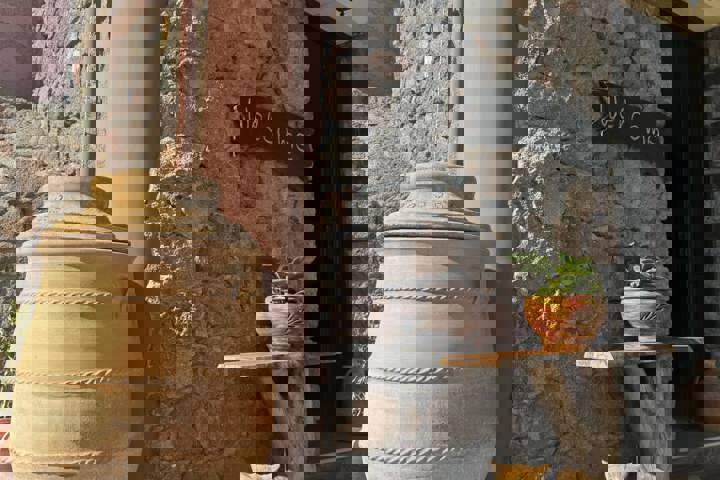 Volcanic stone Villa - 13