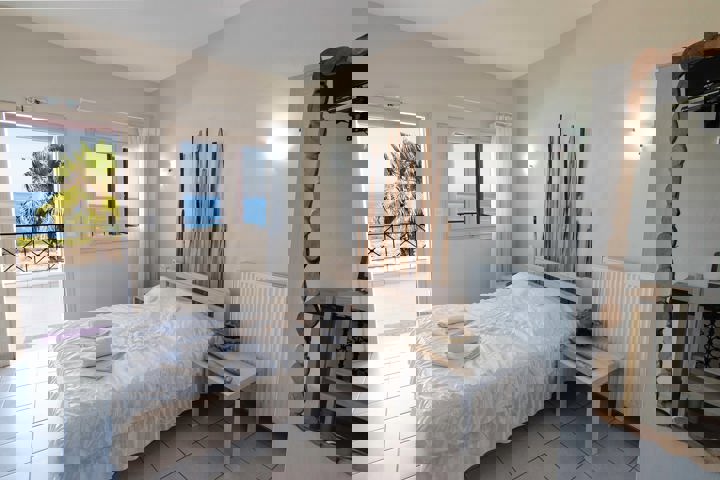 Volcanic stone Villa - 8