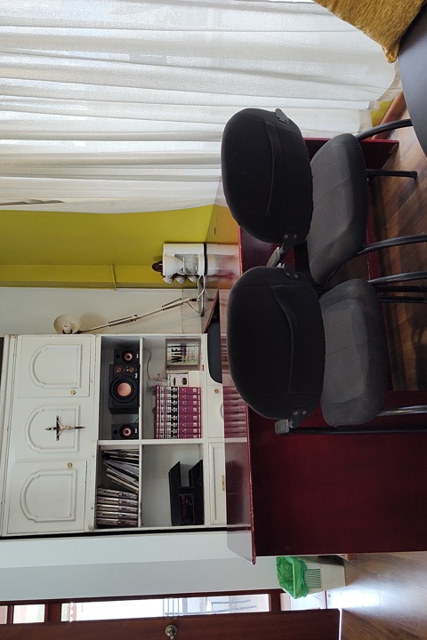 Private Second‑Floor Studio in Quiet Household. - 1