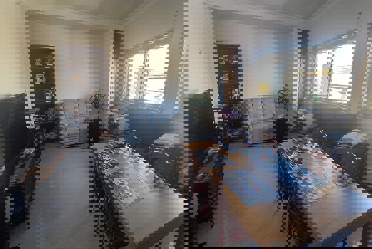 Cozy home with balcony and great location