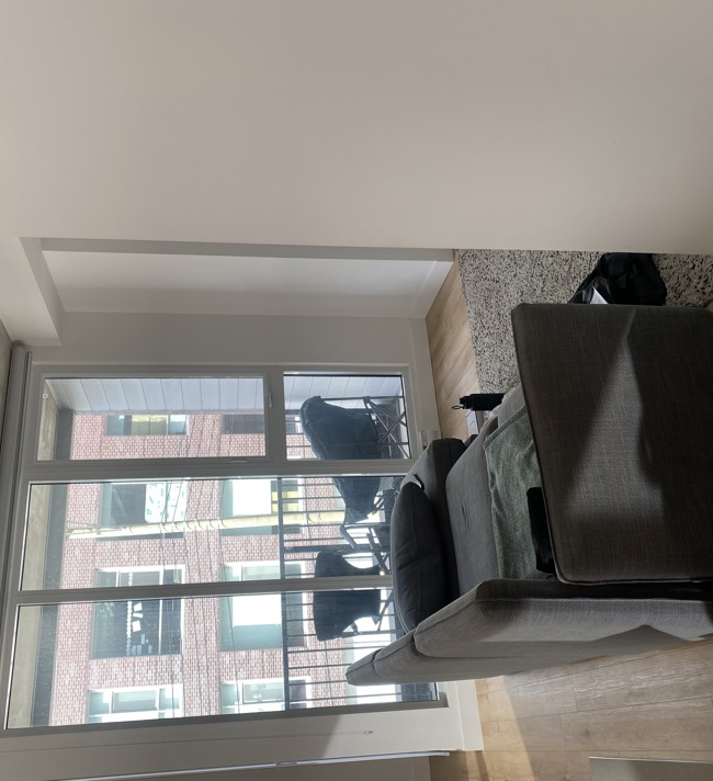 Montreal, QC, Canada 1 bed · 1 workspace · 552 Mbps WiFi
