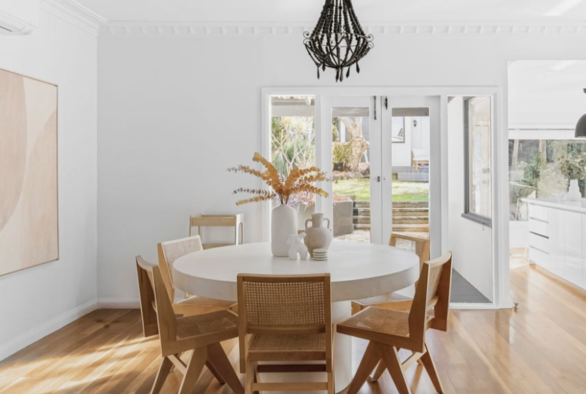 Contemporary Beachside Abode on the Escarpment