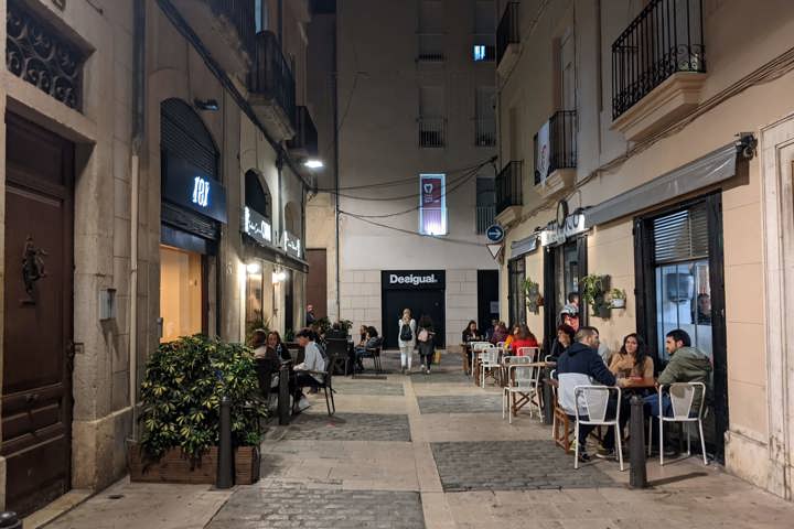 City centre apartment with easy access BCN & beach - 8