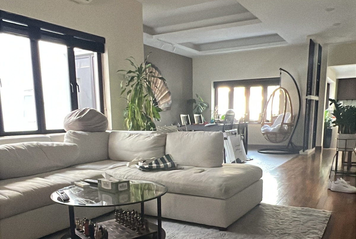 2 bedroom apartment in Tiong Bahru!