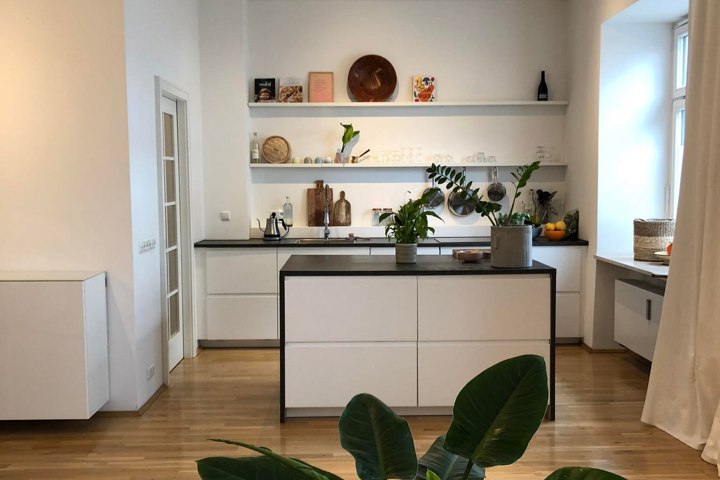 Bright & Spacious Family Apartment in Reykjavik - 2