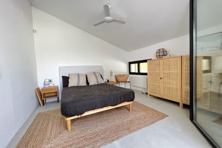 Pearl south of Barcelona by the beach - 11