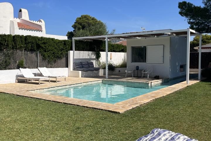 Pearl south of Barcelona by the beach - 17