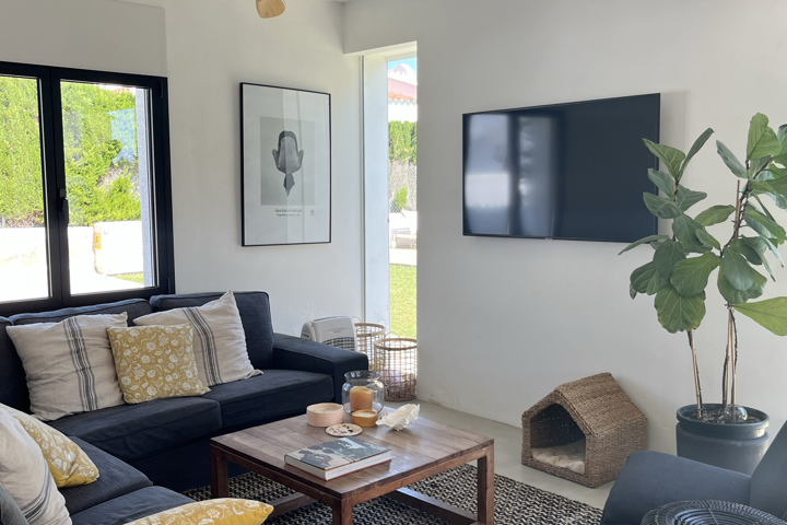 Pearl south of Barcelona by the beach - 21