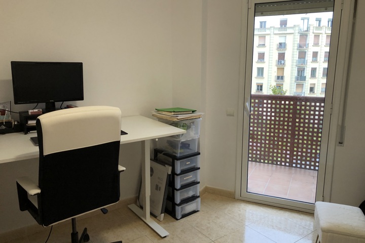 Sunny Barcelona flat close to the beach - 2