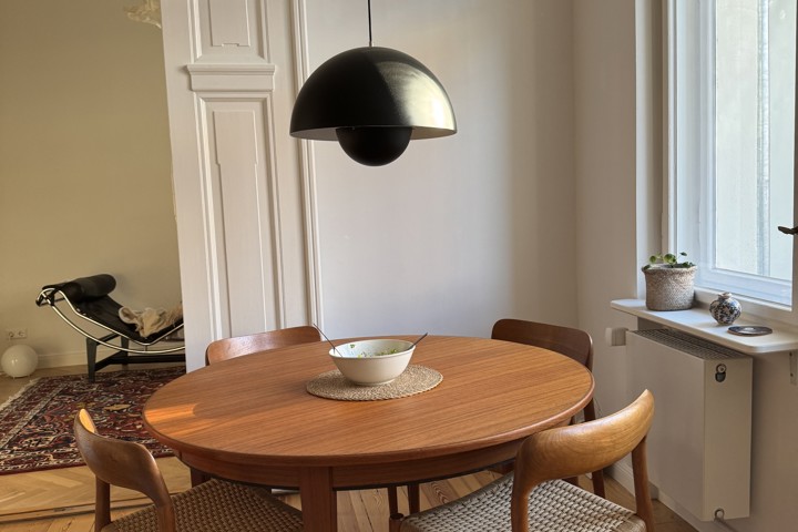 Beautiful flat with high ceilings & lots of light - 4