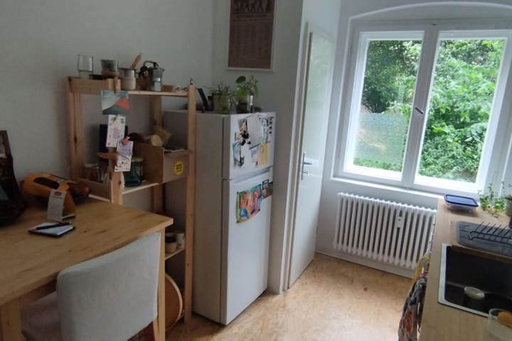 Cozy apartment in front of small gardens - 2
