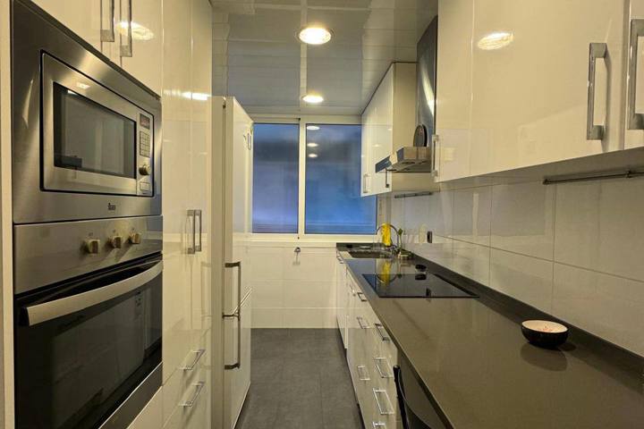 Private Room Near Arc de Triomf & Beach - 2