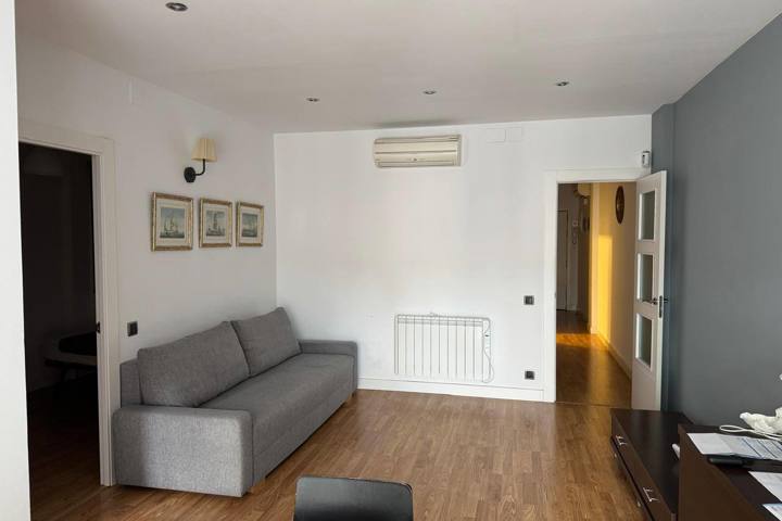 Private Room Near Arc de Triomf & Beach - 1