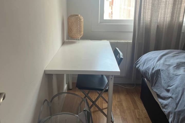 Private Room Near Arc de Triomf & Beach - 3