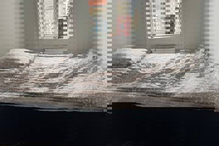 Great location, 2 comfortable twin beds, 2 balcony - 7