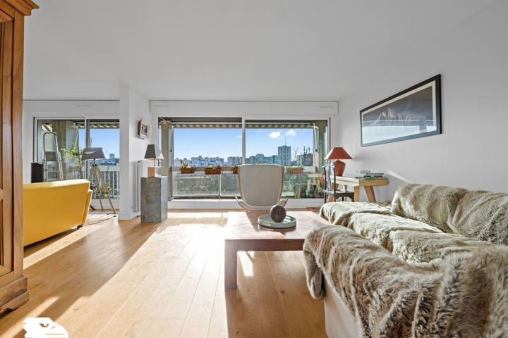 Bright, quiet 2-bedroom apartment in central Paris - 2
